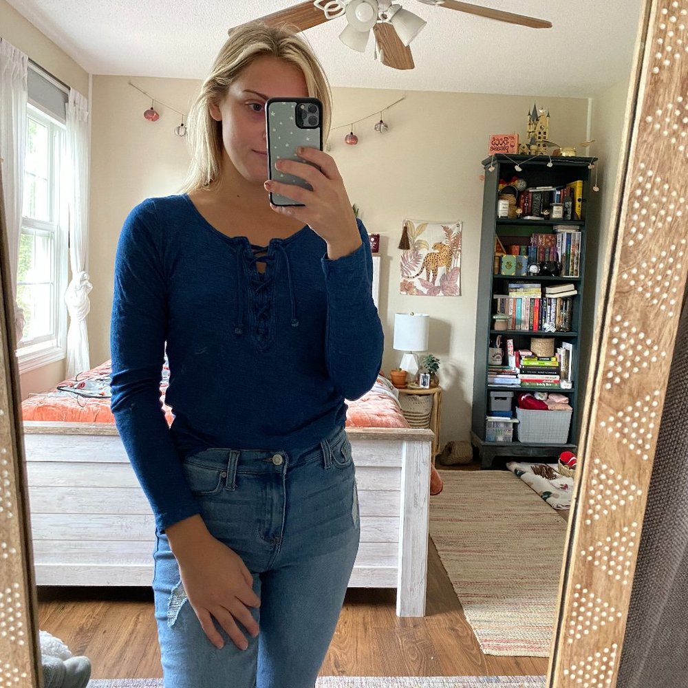 💖 3 for $35 H&M Blue Lace Up Long Sleeve T-Shirt